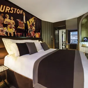 Hotell Splendor Elysees, Paris